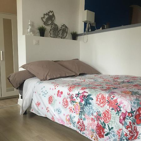 Le Montrealais Apartment Bagian luar foto